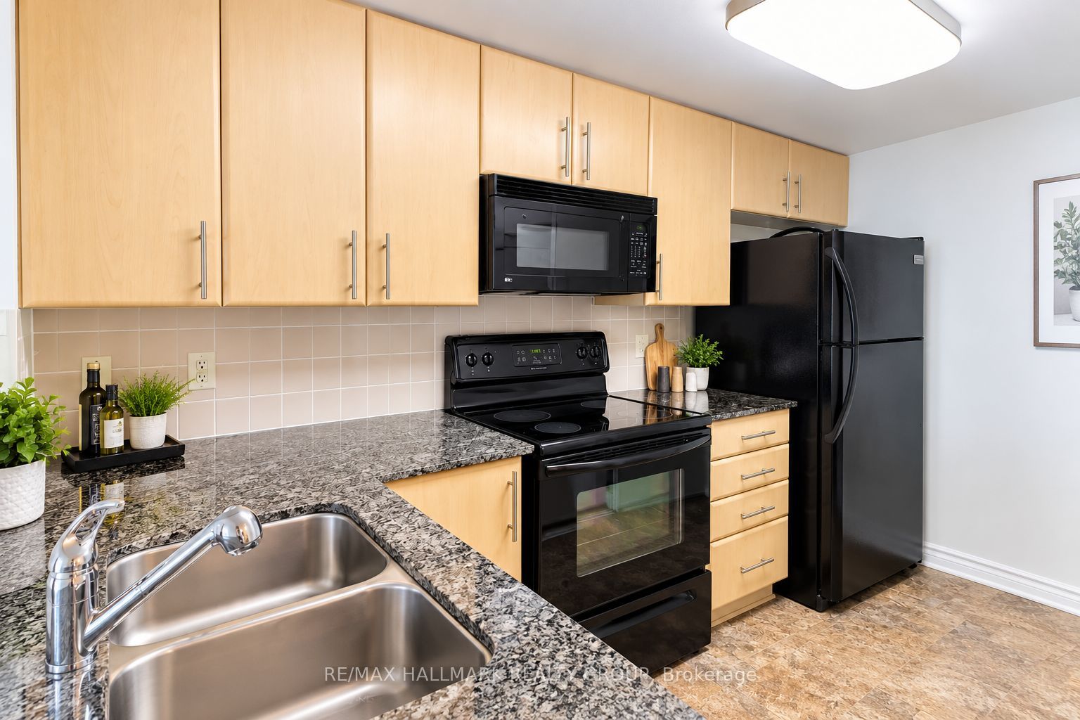 Unit 302 - 200 LETT Street, Ottawa 3