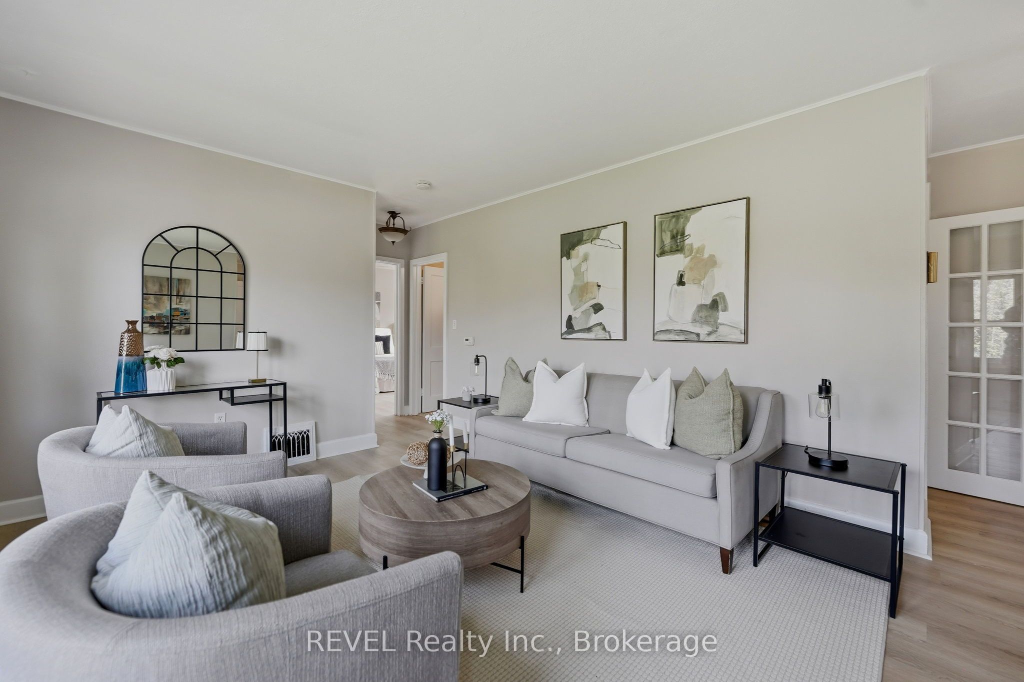 7962 Booth Street, Niagara Falls 4