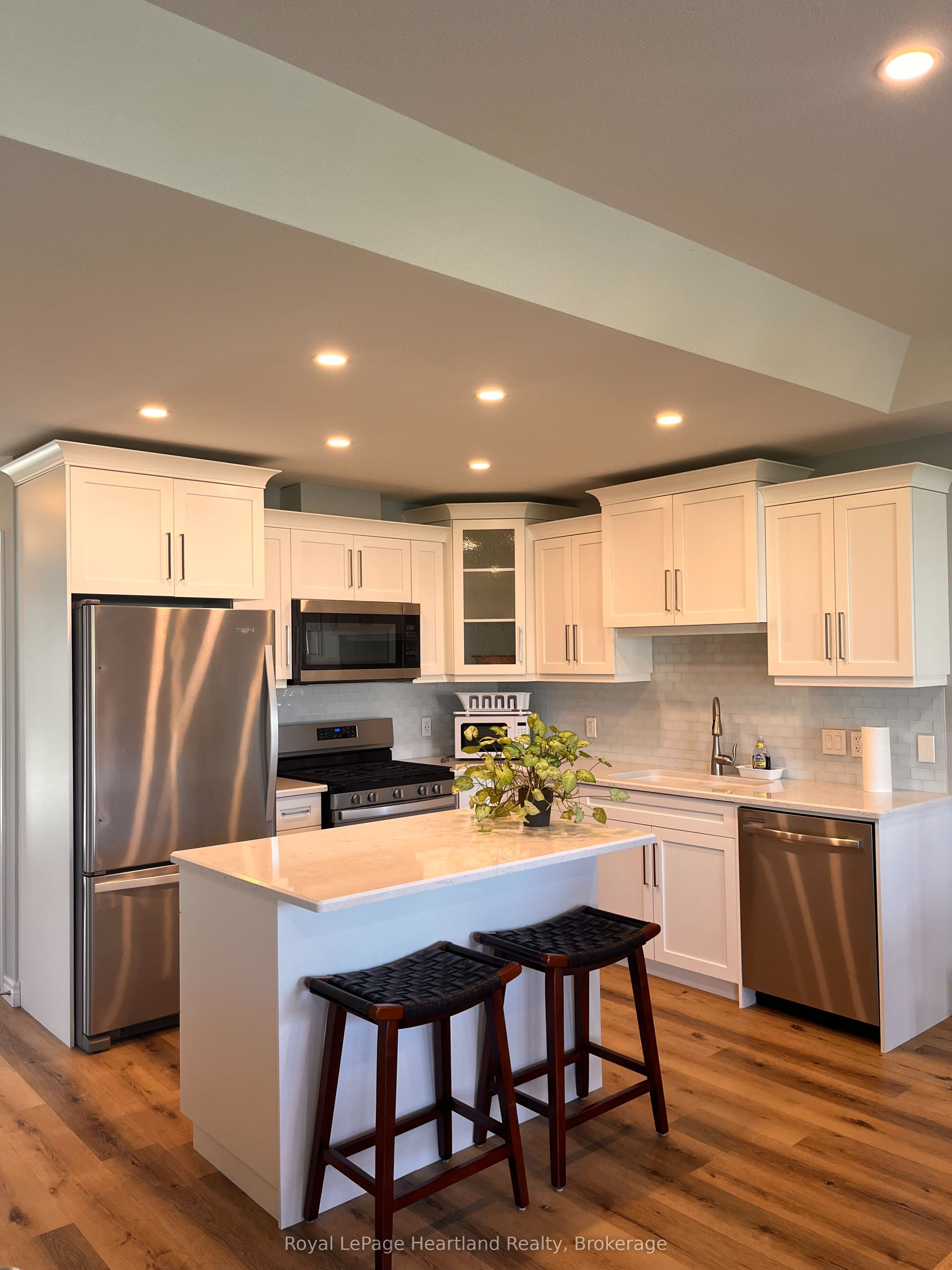12 Sweetwater Drive S, Goderich 3