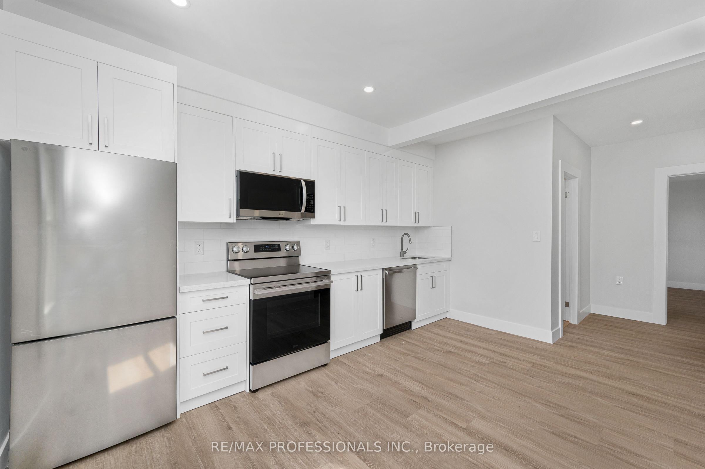 Unit 2 - 388 Wilson Street, Hamilton 5