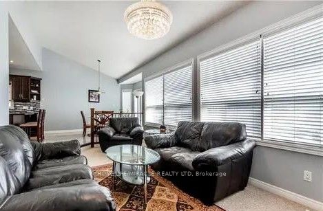 Unit Basement - 4 Clairfields Drive, Guelph 4