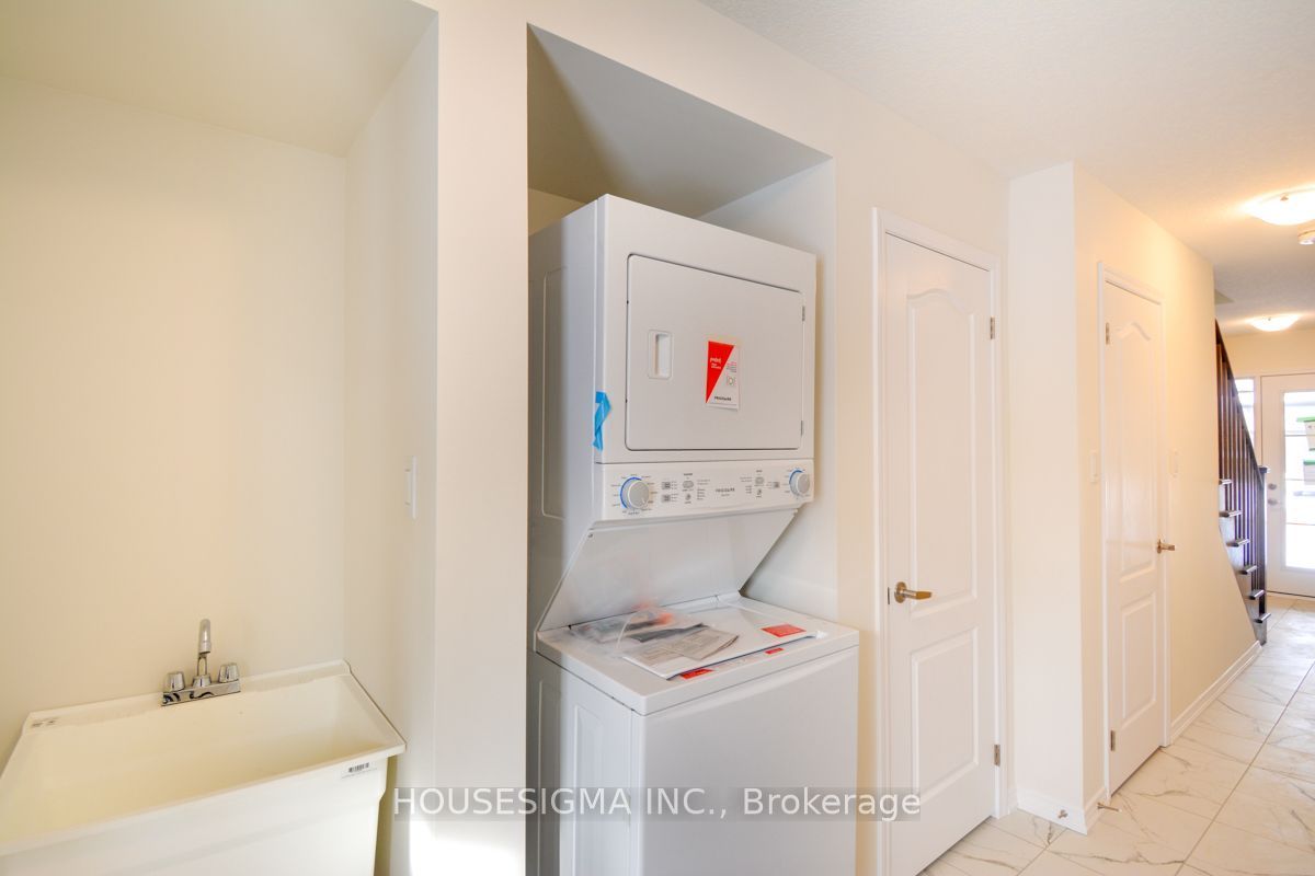 65 Holder Drive, Brantford 3