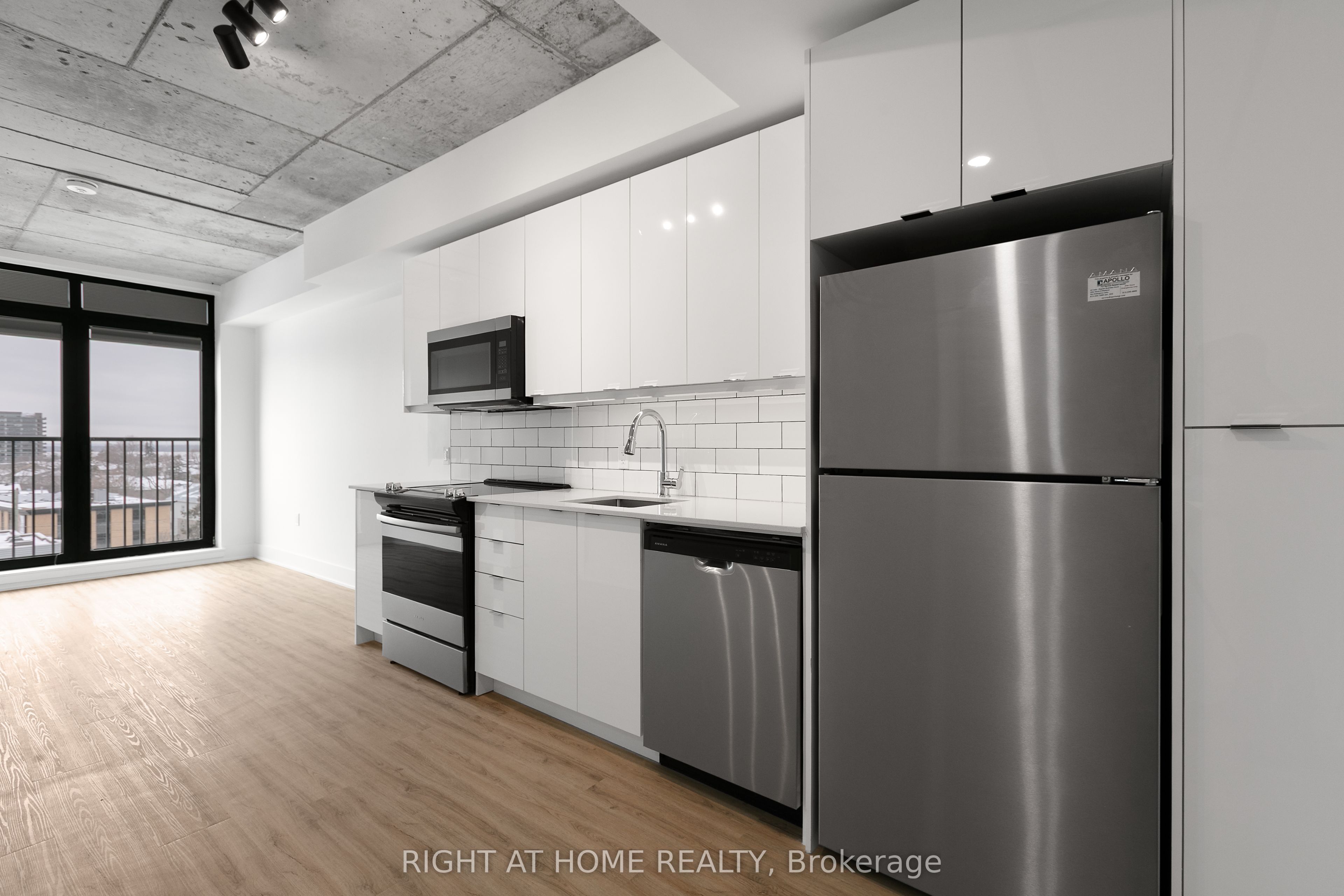 Unit 405 - 377 Winona Avenue, Ottawa 5