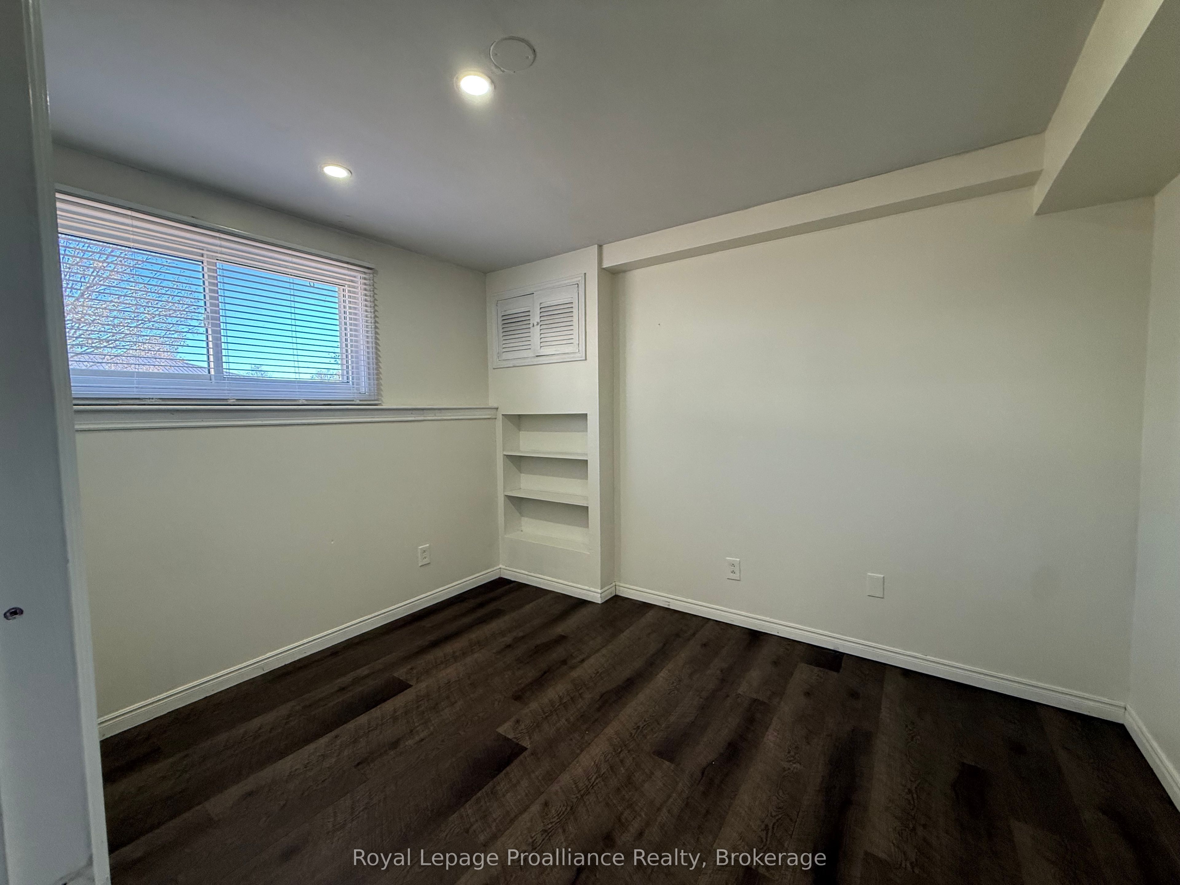 Unit Lower Unit - 939 Dainard Drive, Peterborough 5