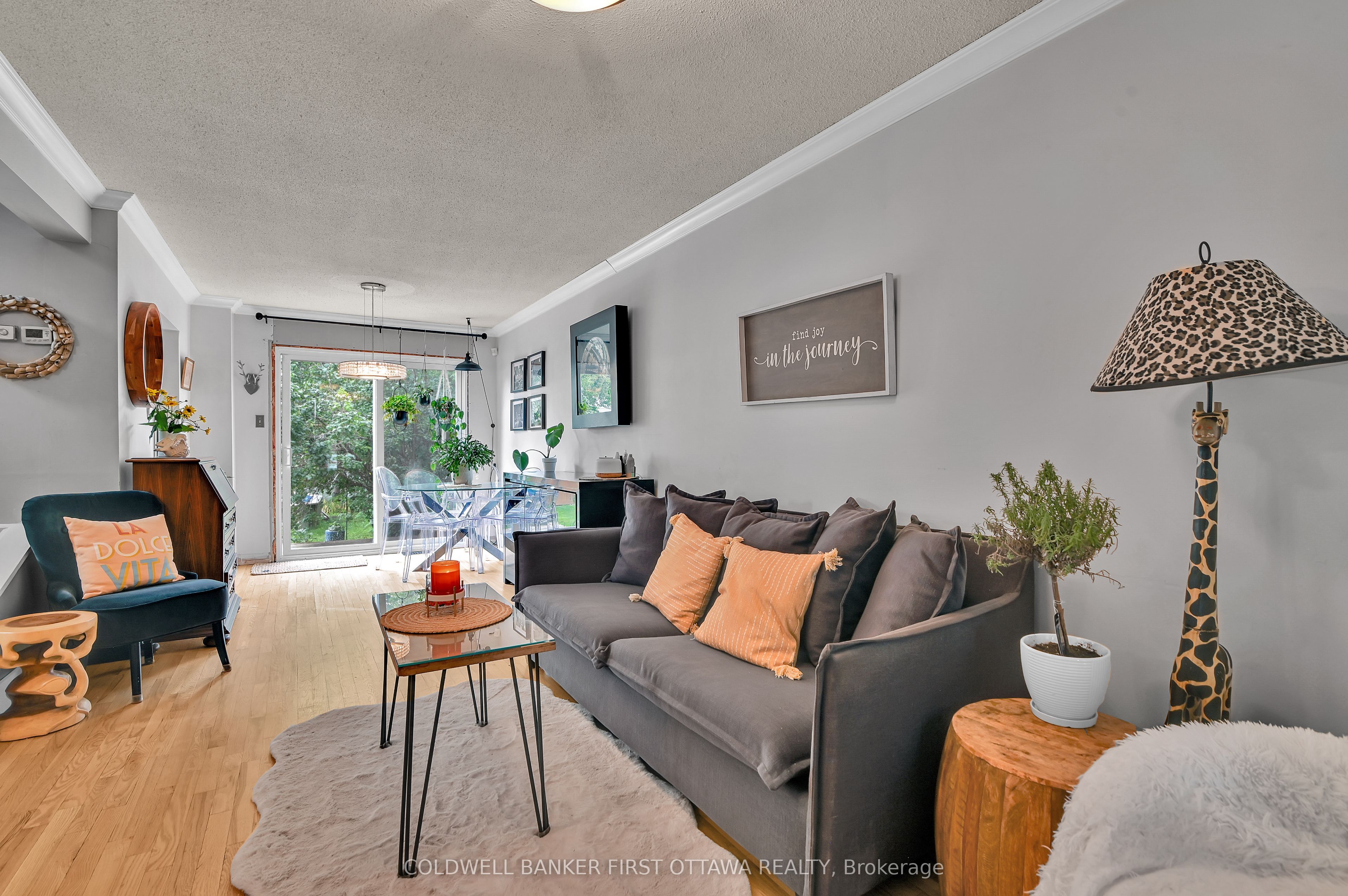 2153 East Acres Road, Orleans-Gloucester 5
