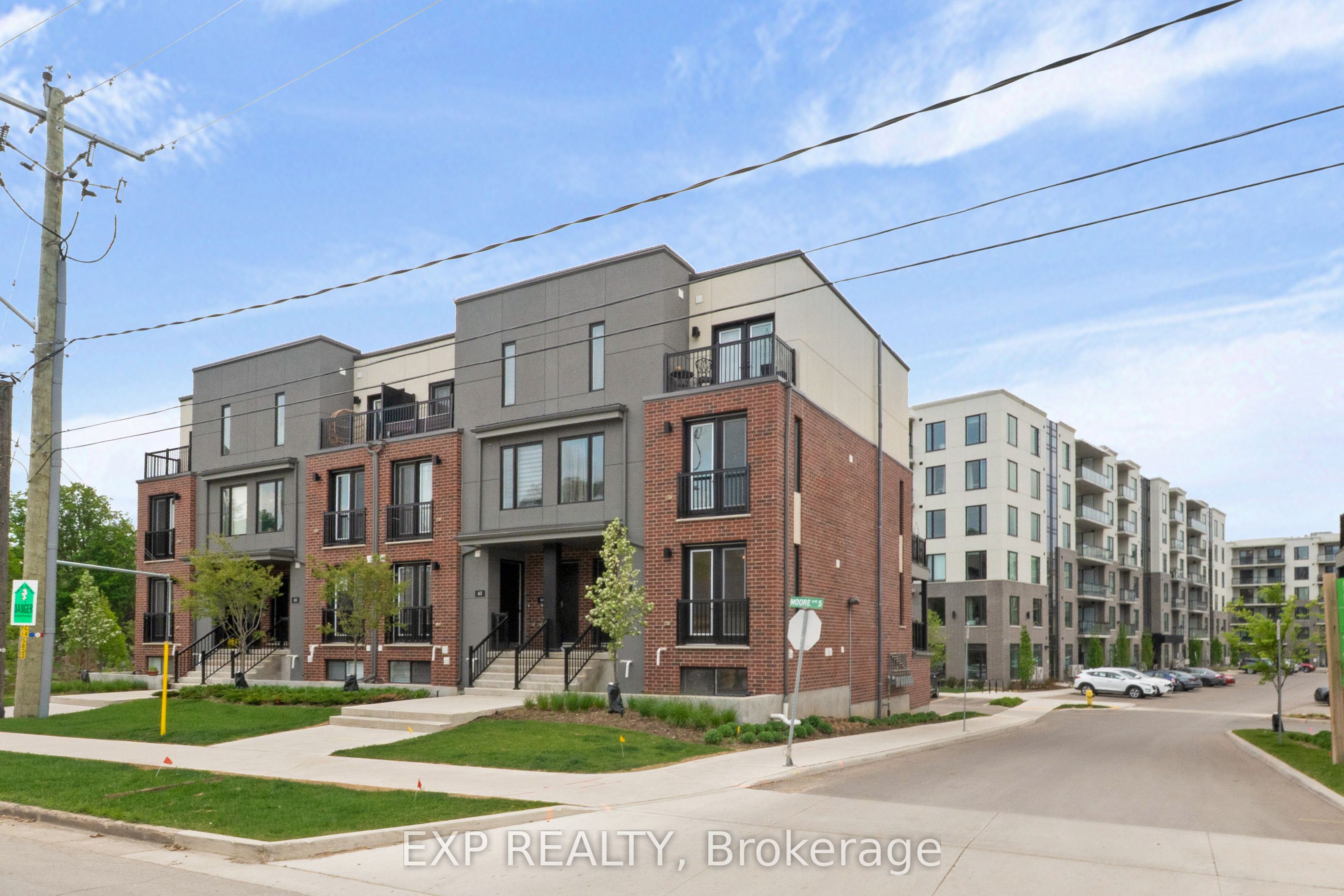 Unit 61 - 99 Roger Street, Kitchener 2