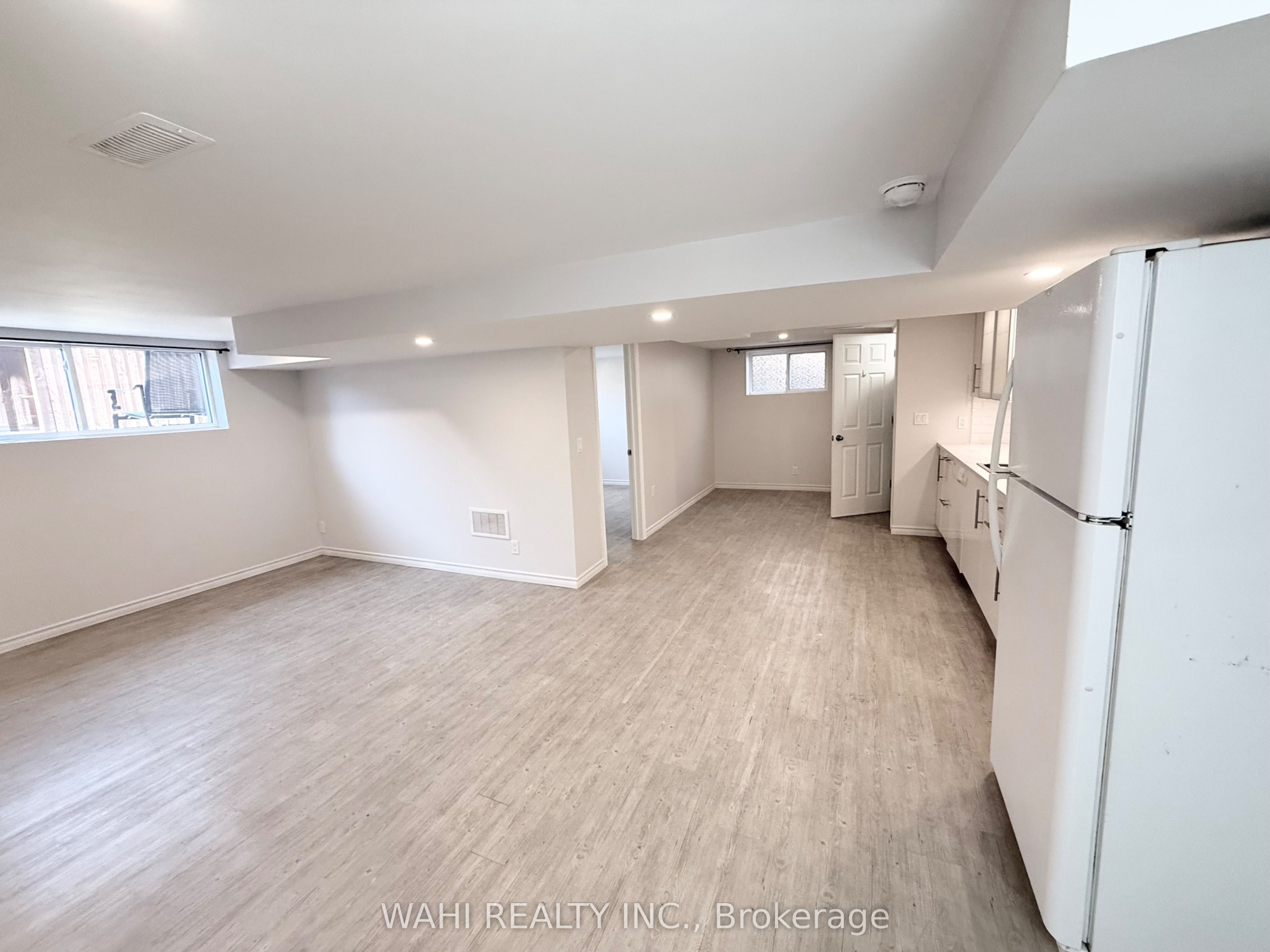 Unit UNIT 2-BASEMENT - 255 CARSON Drive, Hamilton 3