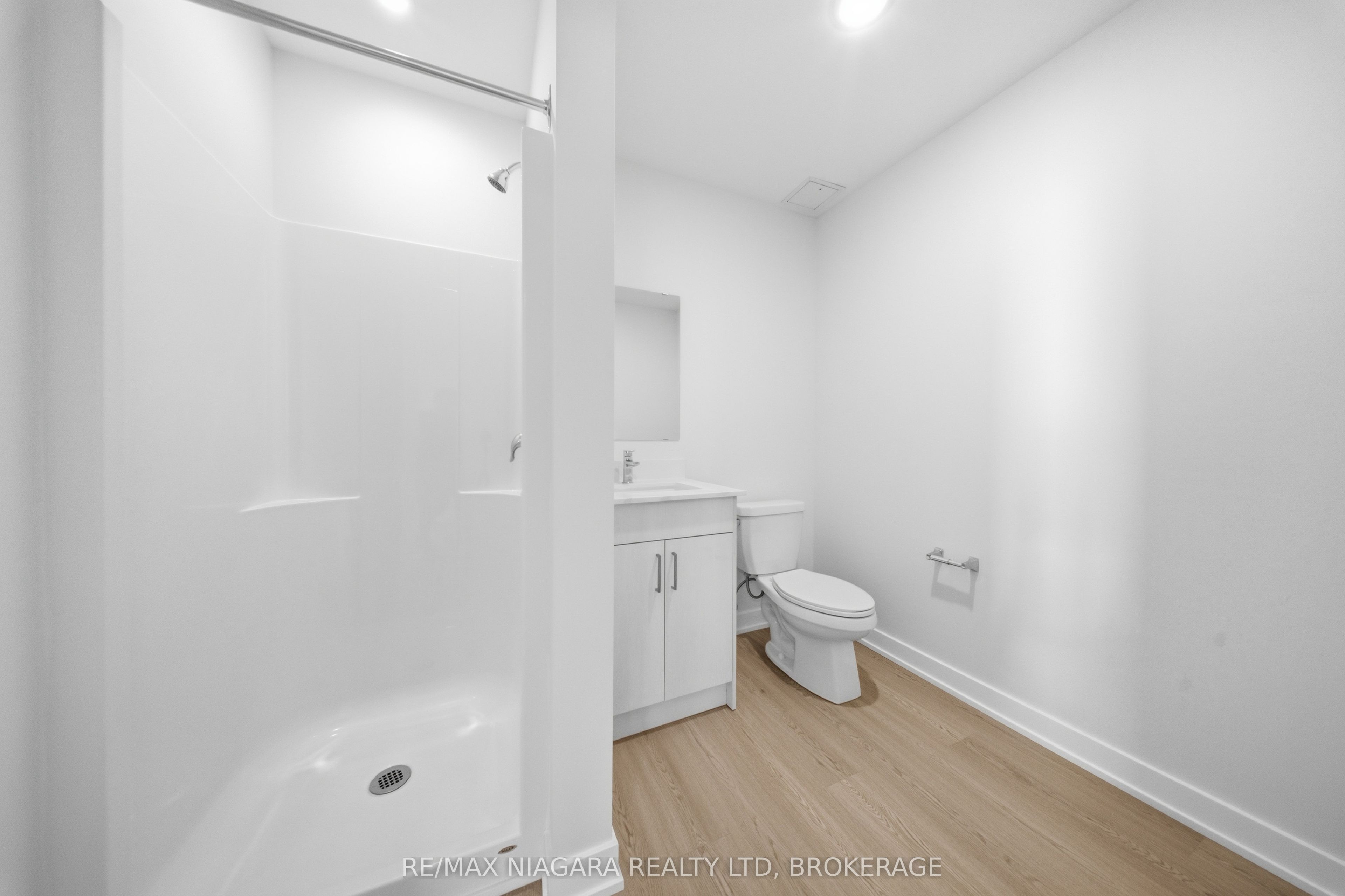Unit 204 - 140 Church Street, St. Catharines 5