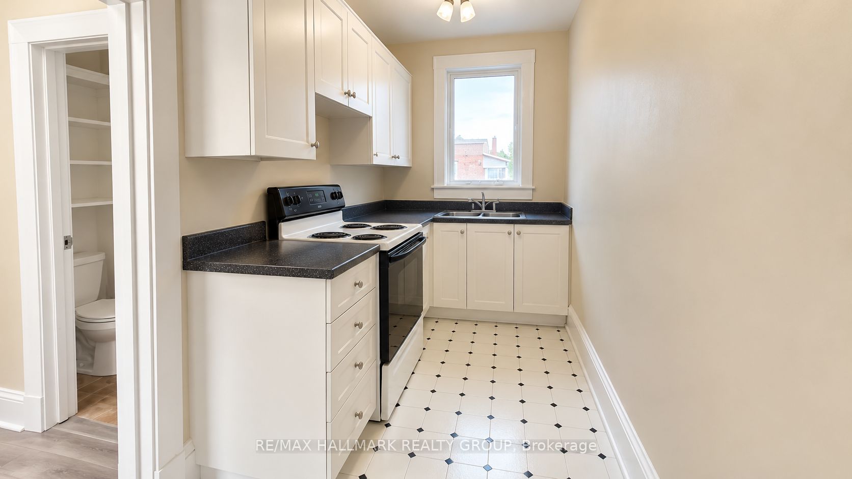 Unit 3 - 94 Fairmont Avenue, Ottawa 5