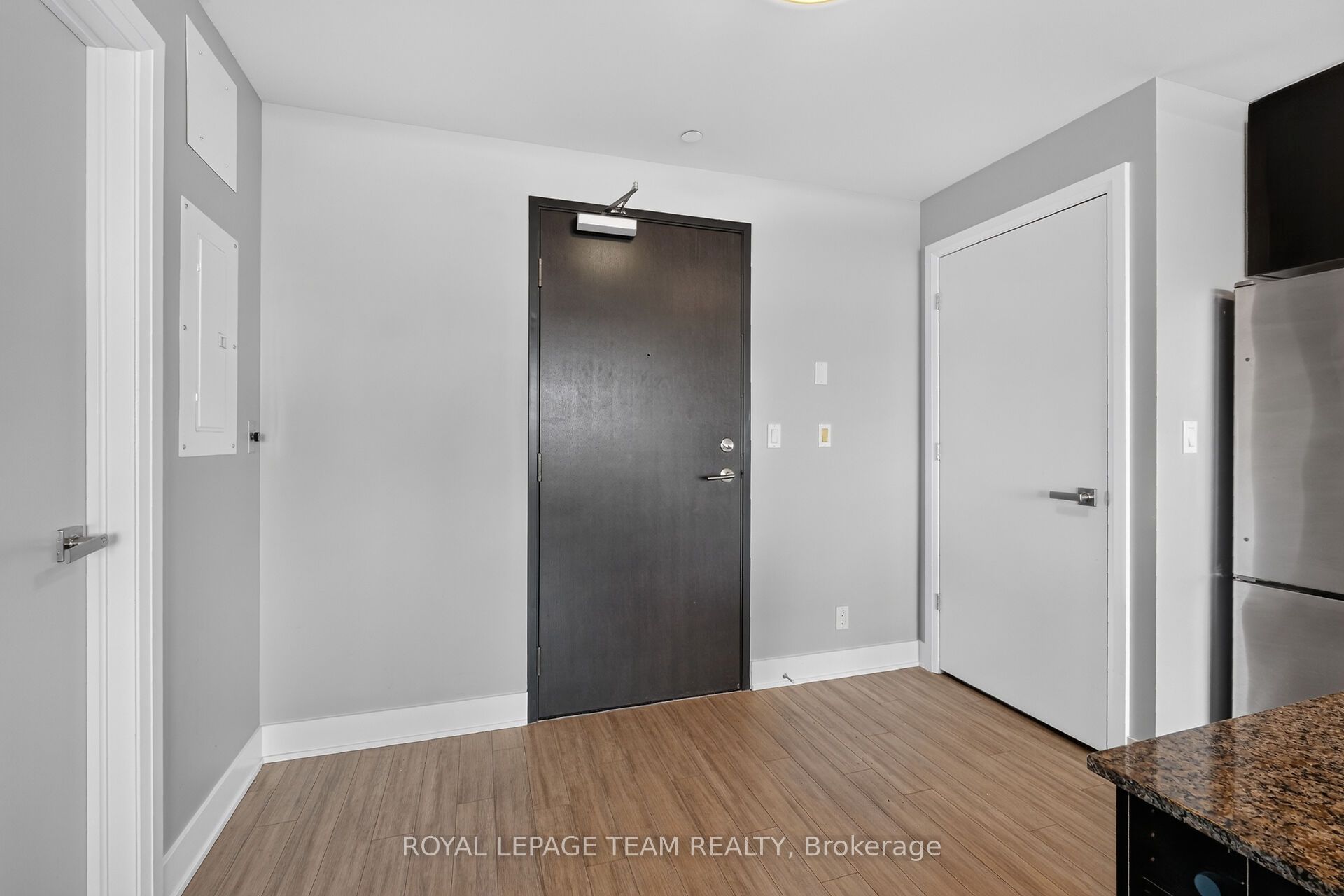 Unit 1102 - 118 Holmwood Avenue, Ottawa 5