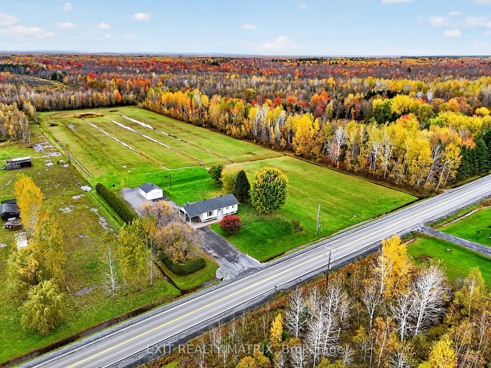 2871 Russland Road, Cumberland, Ontario For Sale | HouseSigma